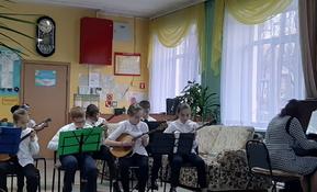 Ребята школы искусств №5 подготовили концерт для наших воспитанников
